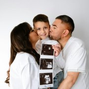 Family witrh ultrasound pics